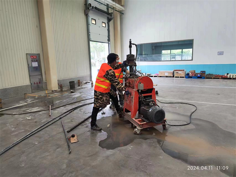 清河厂房地面下沉塌陷注浆加固施工